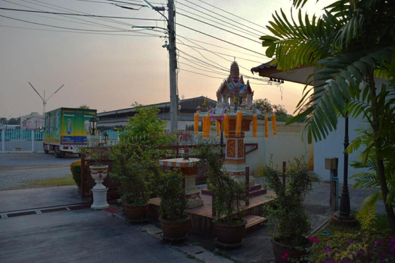 Mg Guesthouse Sukhothai Exterior photo